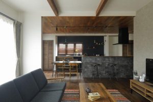 VINTAGE NATURAL HOUSE